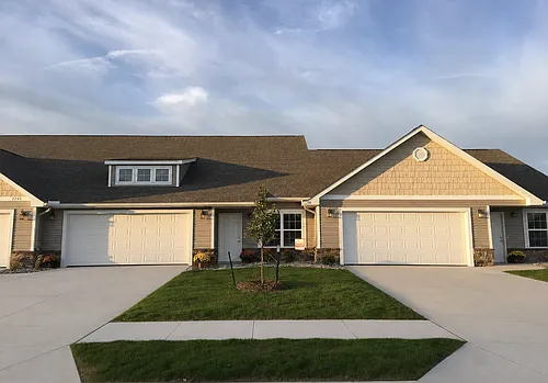 Crooked Tree Townhomes - Saginaw, Michigan Photo 1 Crooked Tree Townhomes - Saginaw, Michigan Photo 1