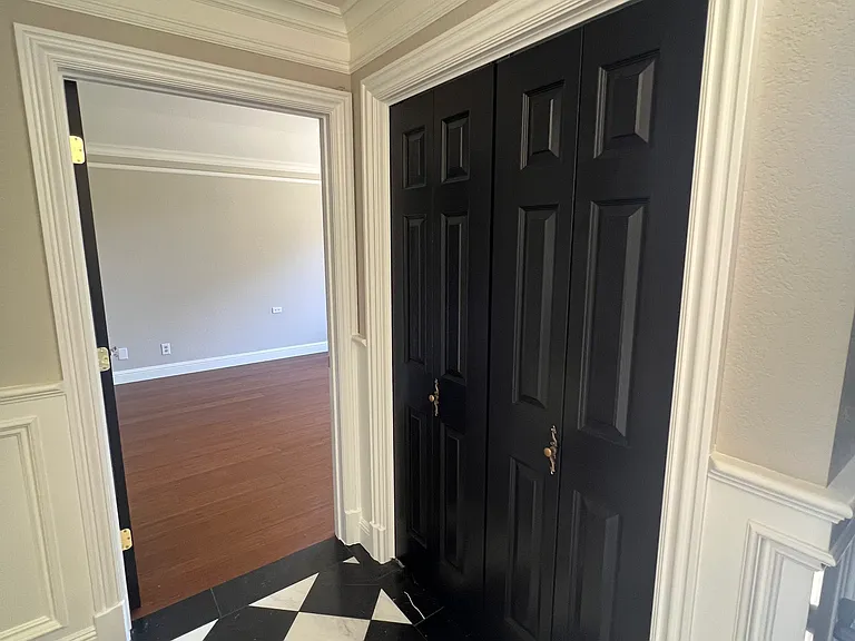 660 Helen Dr — Photo 15