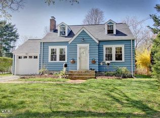 326 S Benson Rd, Fairfield, CT 06824