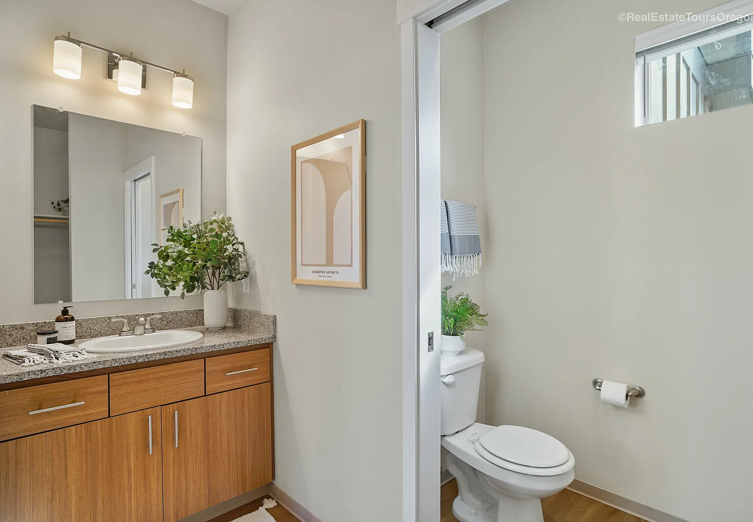 The Grove Apartments — Photo 4