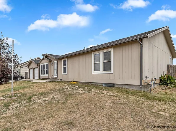 213 Abilene Loop, Burns, WY 82053