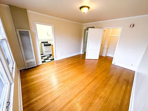 Embassy Apartments Photo 1