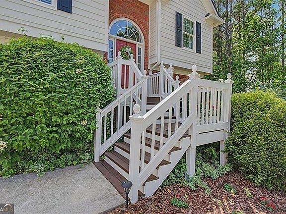 3rd image of 5099 Newpark Dr NW