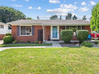 1868 Treadwell St, Westland, MI, 48186