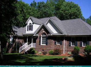 1768 Scaleybark Ln, Asheboro, NC 27205