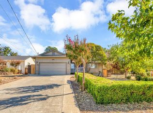 19192 Stonegate Rd, Hidden Valley Lake, CA 95467