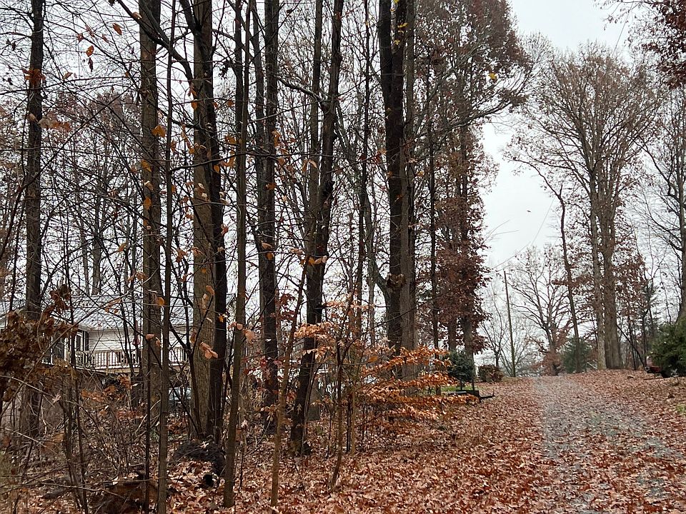 2nd image of 1458 Debra Dr
