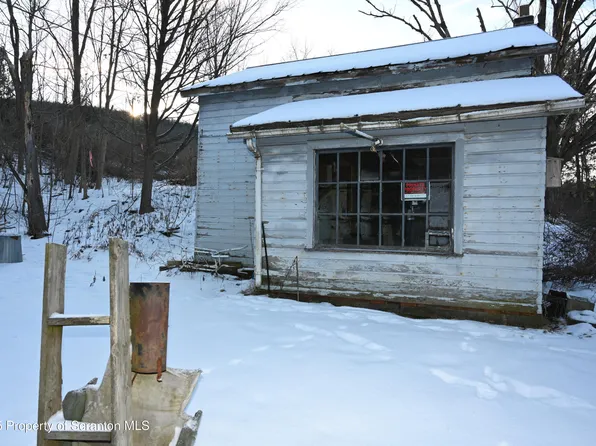 208 Maple St, New Milford, PA 18834