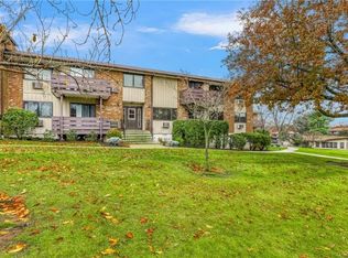 58 Sierra Vista Ln, Valley Cottage, NY 10989