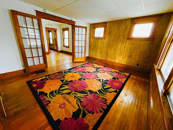5th image of 1319 Electric Ave Floor 1