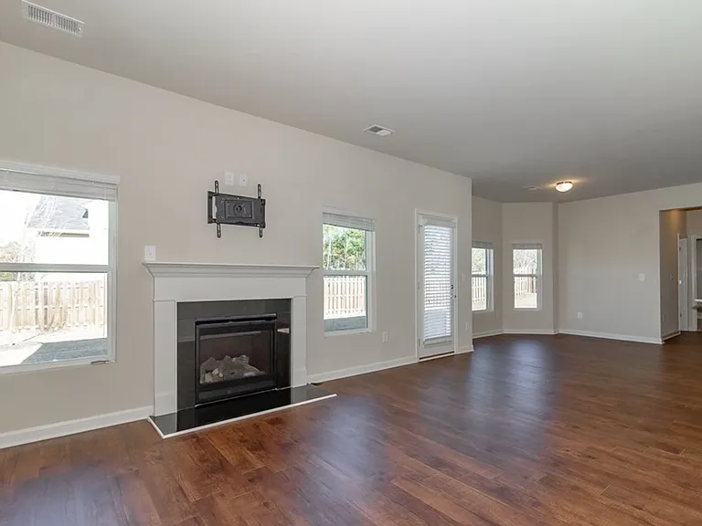 4702 Southwind Rd — Photo 12