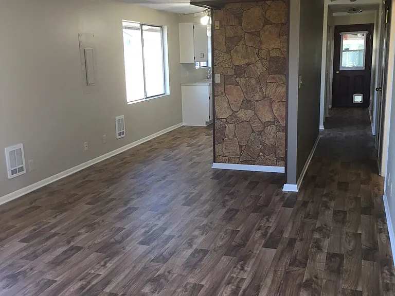 3311 Kromer Ave — Photo 8