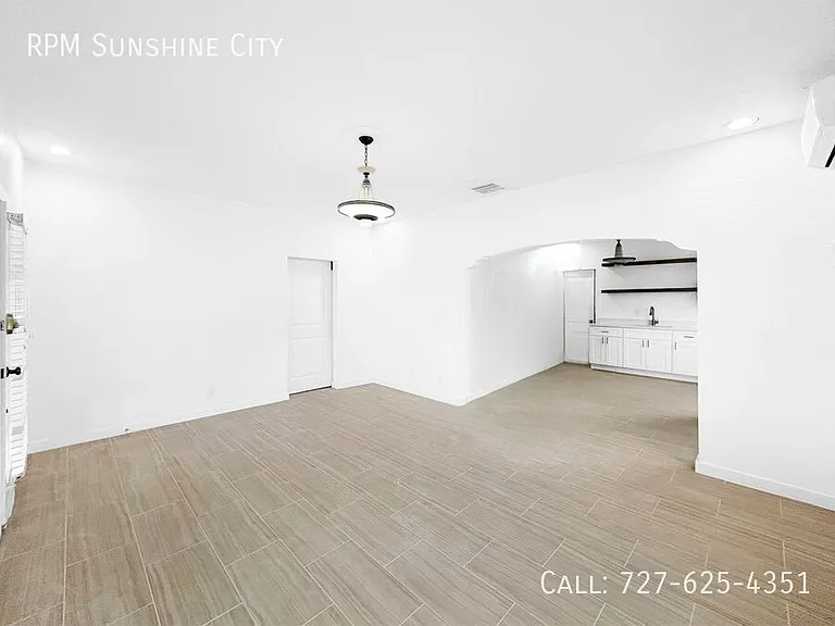701 S Bermuda Blvd #A — Photo 2