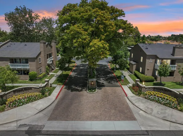 Sycamore Terrace Apartments