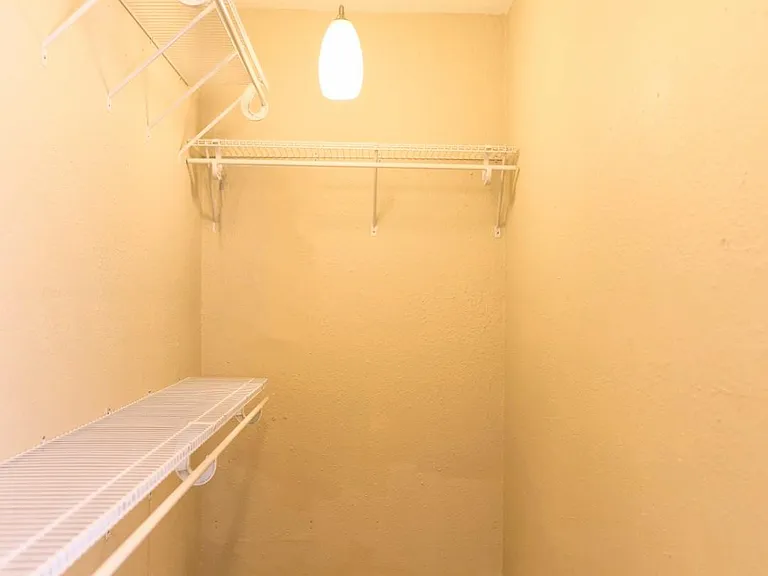 1760 Tiffany Pines Cir W — Photo 25