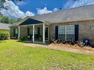 209 Bay Grove Rd, Freeport, FL 32439