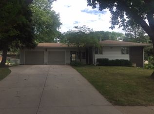 2611 N 97th Ave, Omaha, NE 68134