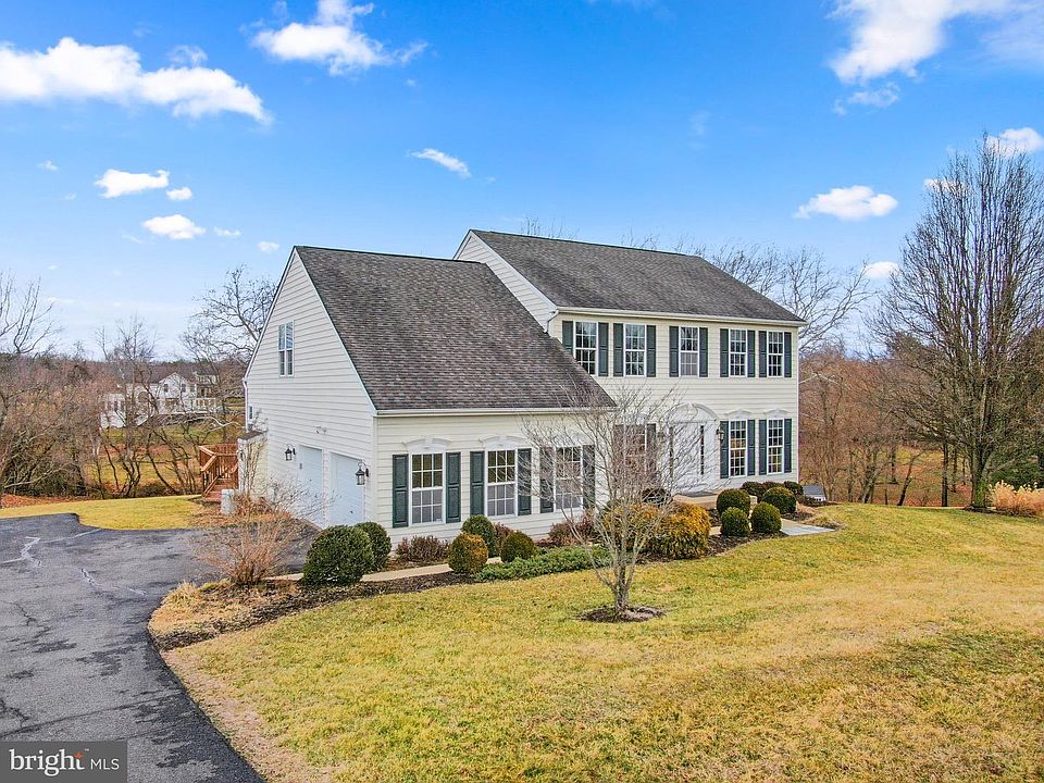 1st image of 39850 Columbine Ct