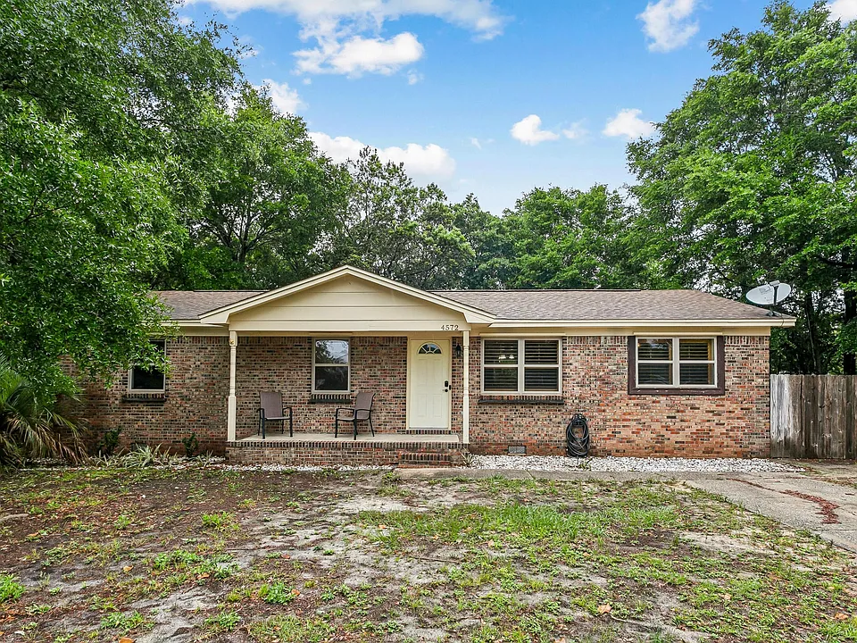 4572 Kelly Ln