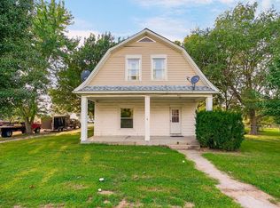 402 N 3rd St, Drexel, MO 64742