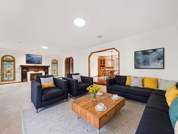 5th image of 3087 Brookshire Ln