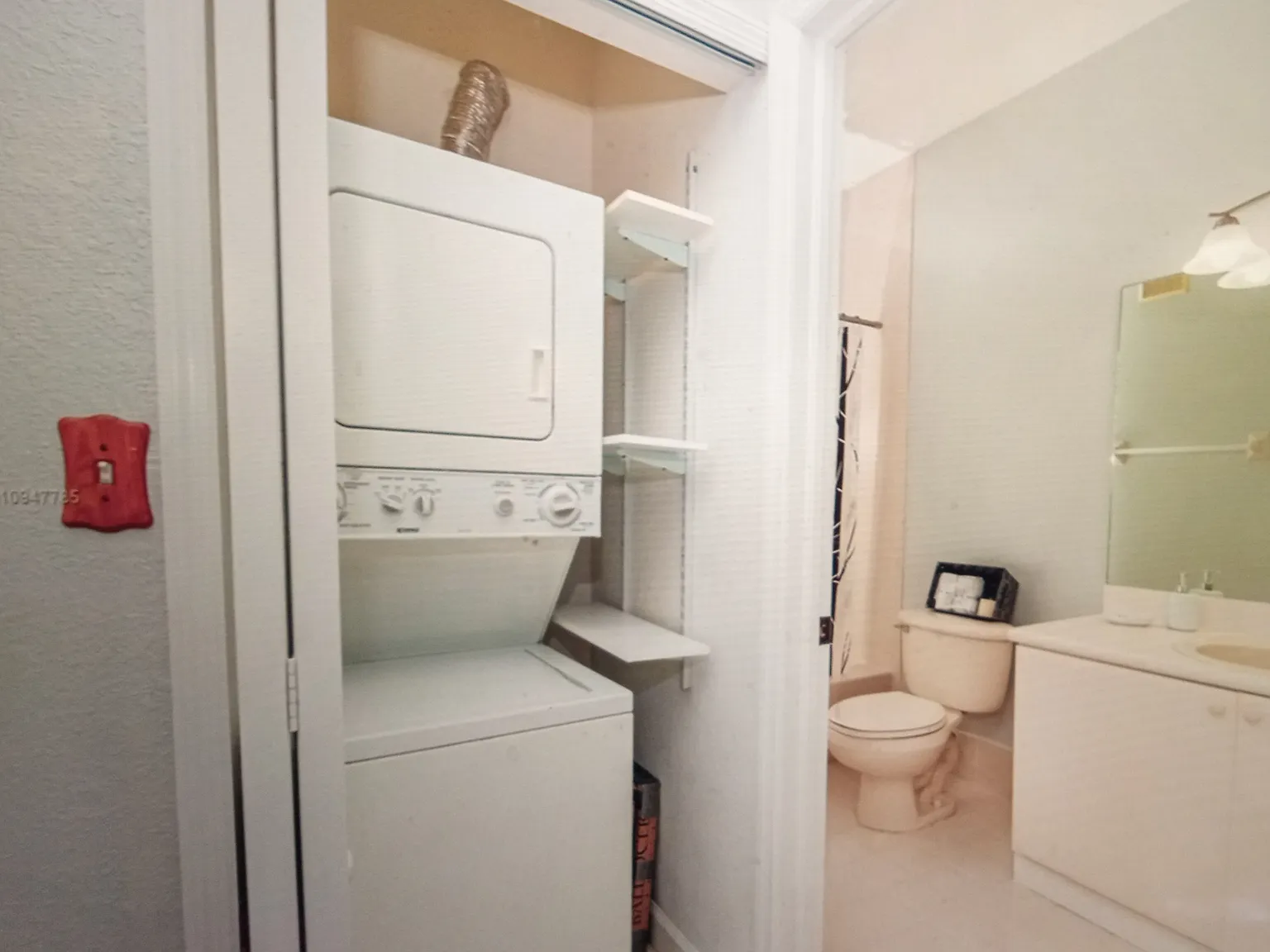 3 bed, 1000 sqft, $3,000 — Photo 4