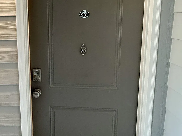 188 Gallery Dr #201 — Photo 2