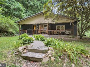 41 Fox Rd, Fleetwood, PA 19522