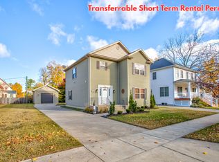 317 Monroe St, South Haven, MI