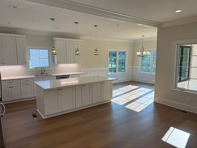 8505 Aventine Hill Dr — Photo 16