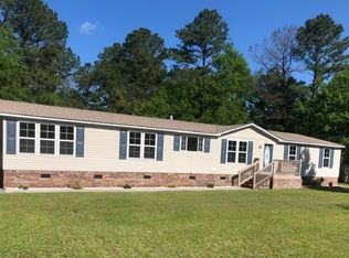 337 Groves Point Cir, Hampstead, NC 28443