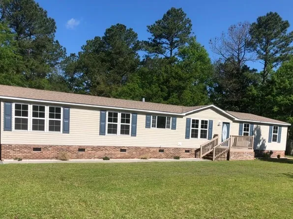 337 Groves Point Cir, Hampstead, NC 28443
