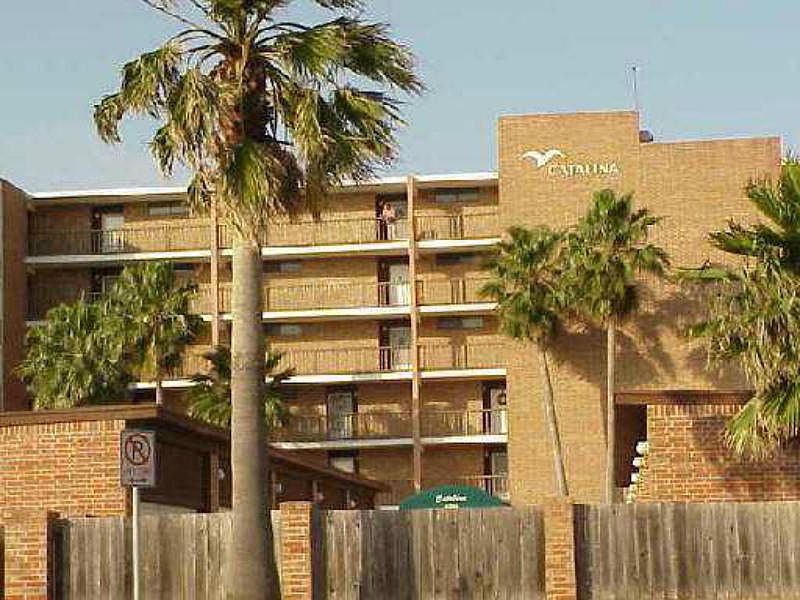 1st image of 4334 Ocean Dr APT 303