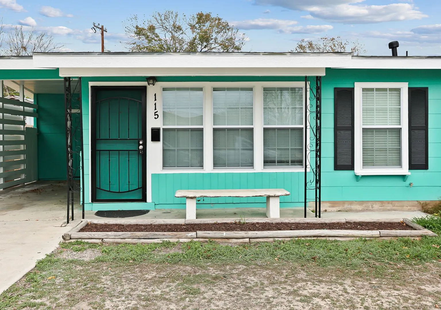 Vintage character meets modern upgradesbold curb appeal, huge backyard, and minutes from downtown — Photo 4