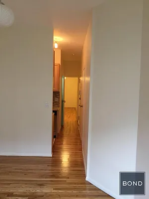 Rented by Bond New York | media 7