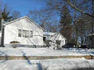 112 Riviera Dr, Mastic, NY 11950