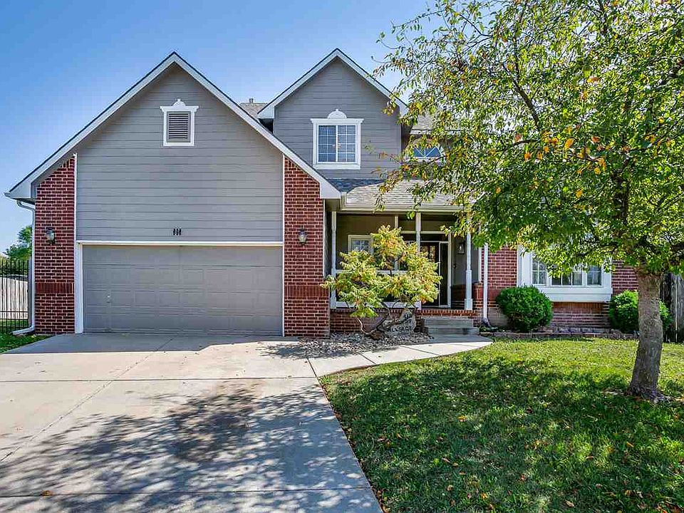 1st image of 415 Country Hills Ct