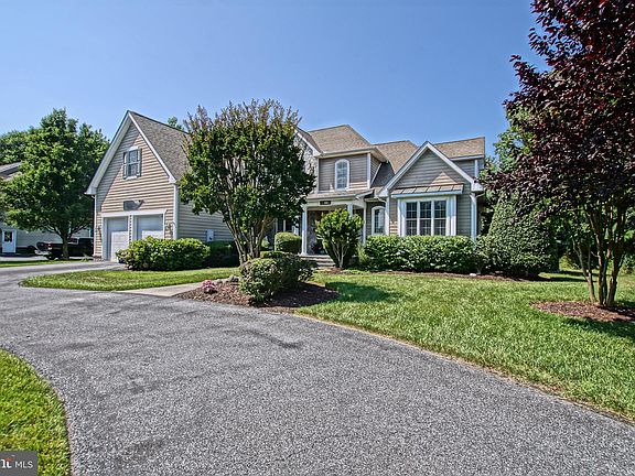 2nd image of 35825 Tarpon Dr