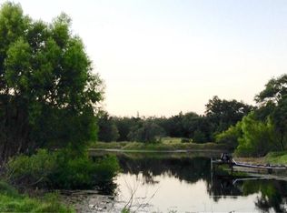 4846 Guettermann Ehler Rd, Muldoon, TX 78949