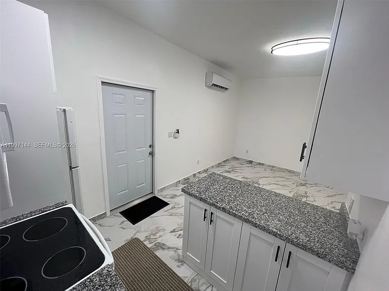 1720 NW 180th Ter #1 — Photo 4