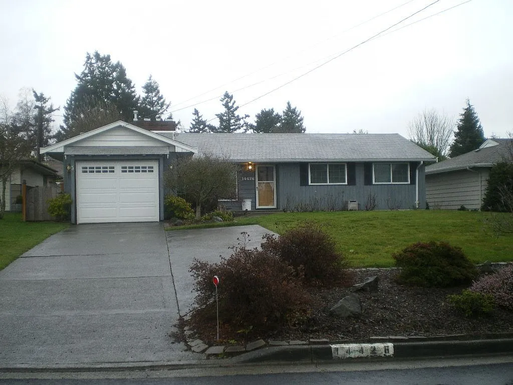 14426 5th Ave S photo 1