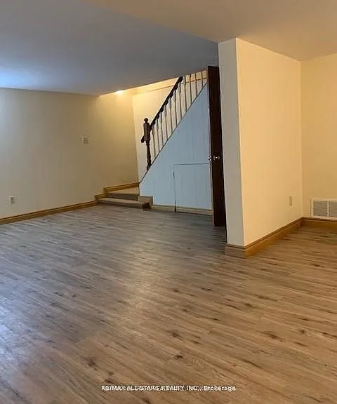 12 Parkway Ave — Photo 1