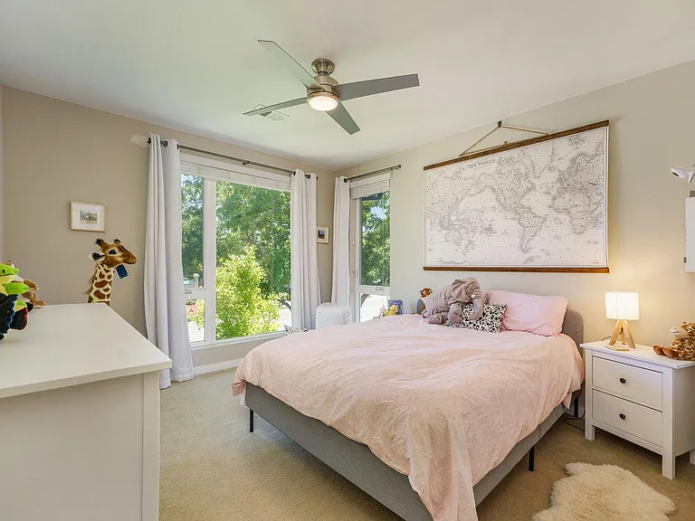 Front kids room