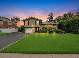 49 Village Drive, Jericho, NY 11753