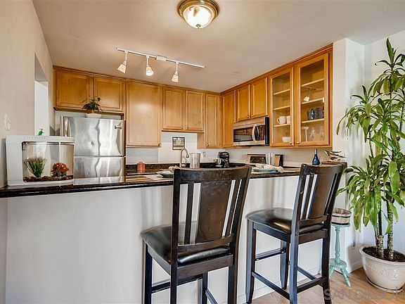 3rd image of 3030 Suncrest Dr Unit 112