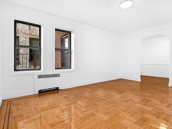 3rd image of 71 Ocean Pkwy APT 3B