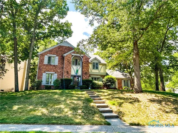 2359 Chancery Rd, Toledo, OH 43617