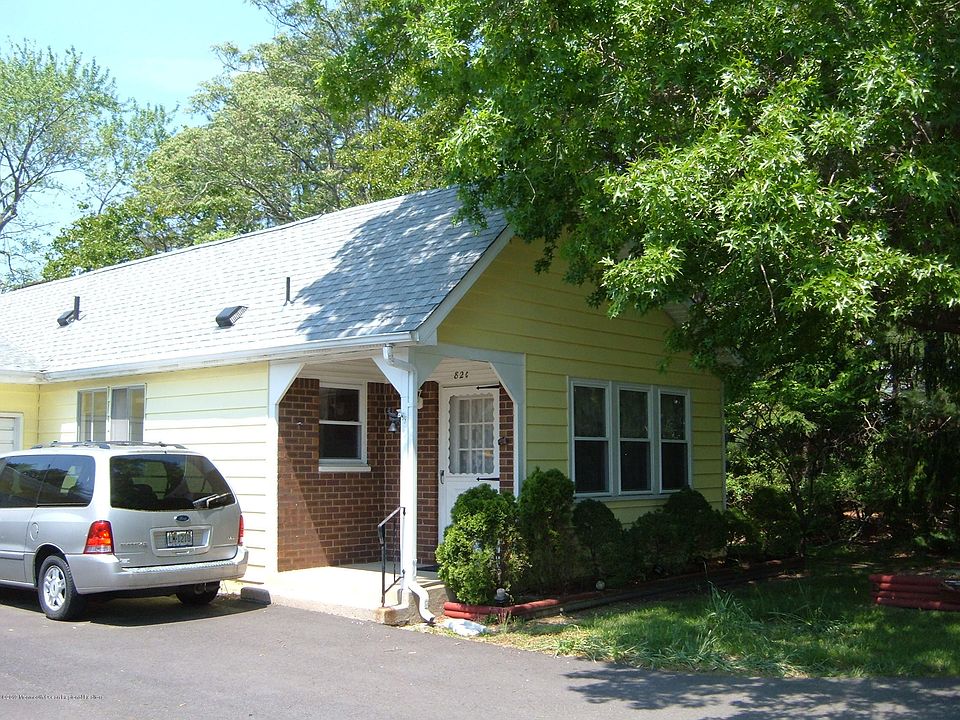 1st image of 82C Franklin Ln