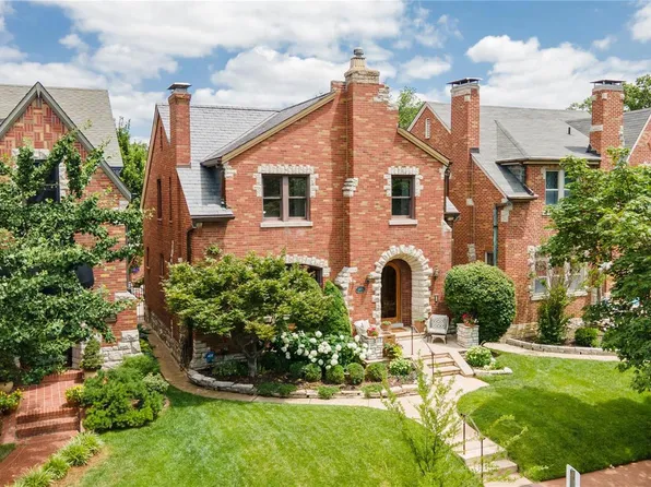 5877 Itaska St, Saint Louis, MO 63109
