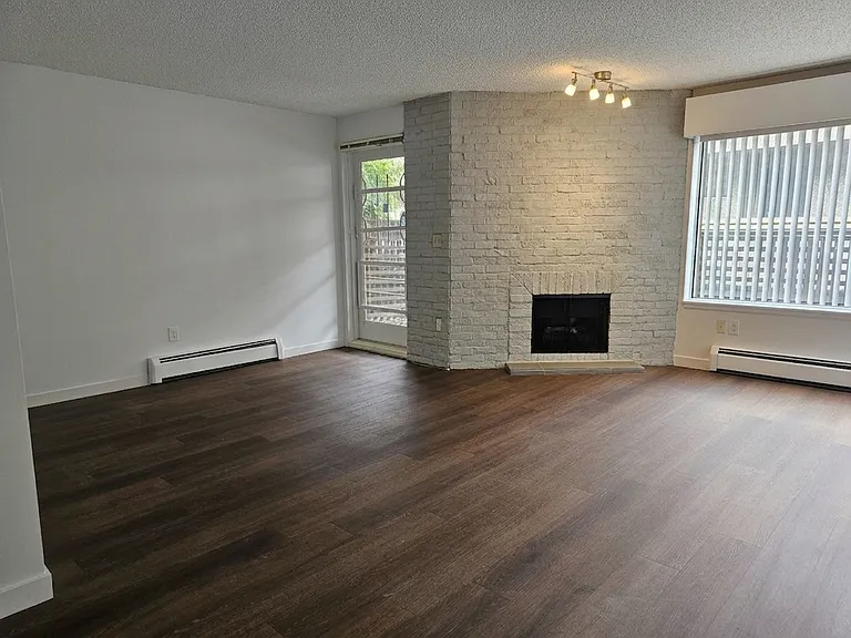 855 W 8th Ave #865 — Photo 7